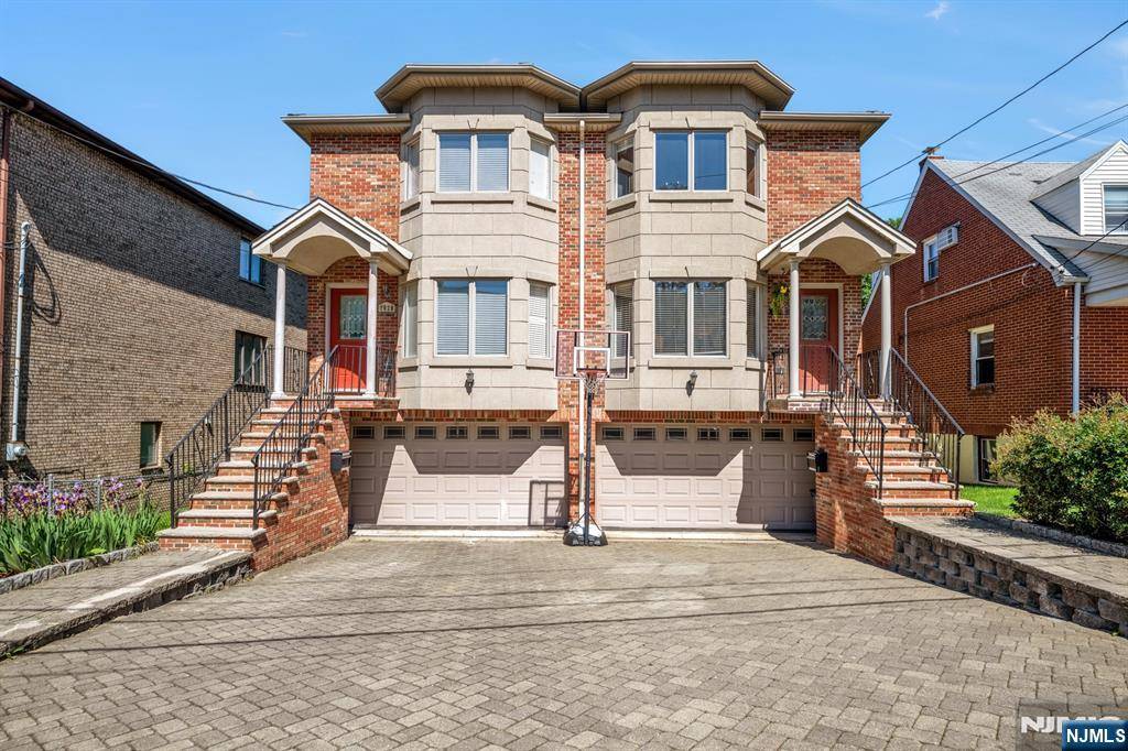 2041 Edwin AVE, Fort Lee, NJ 07024