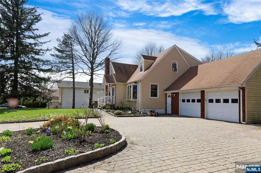 577 Forest AVE, Paramus, NJ 07652