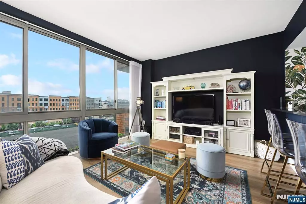 Hoboken, NJ 07030,800 Jackson ST #505