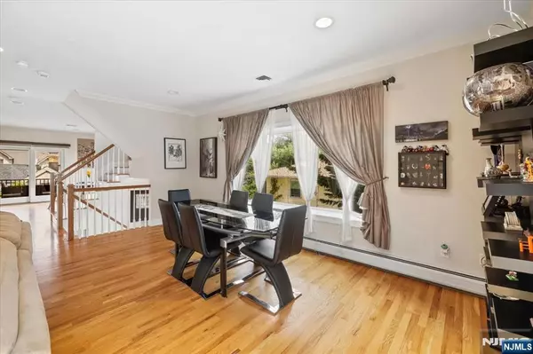 Edgewater, NJ 07020,1464 River RD #1