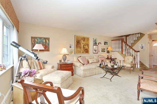 Paramus, NJ 07652,29 Millar CT