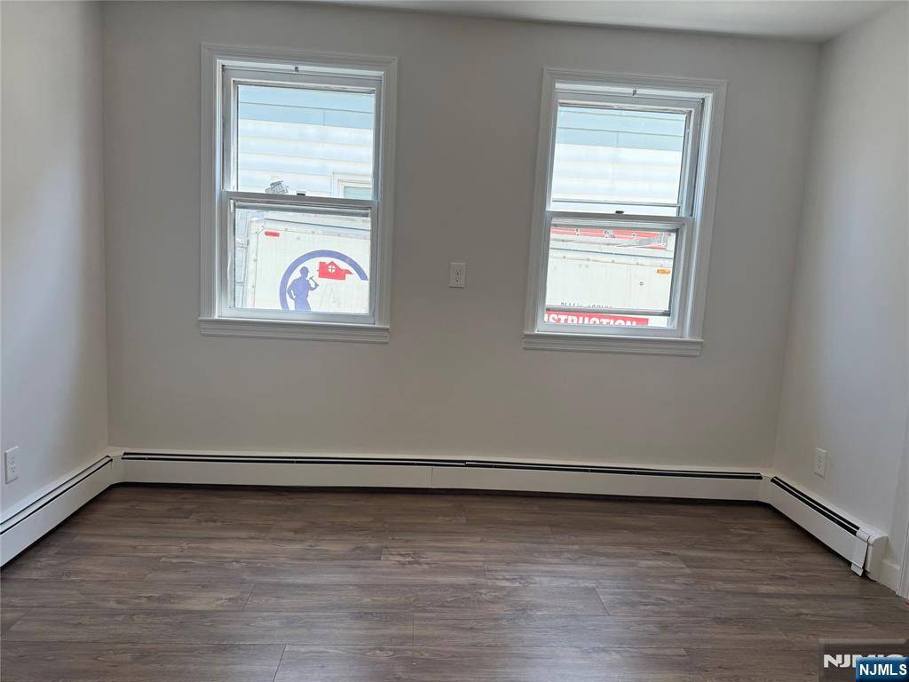 Wallington, NJ 07057,111 Mercer ST