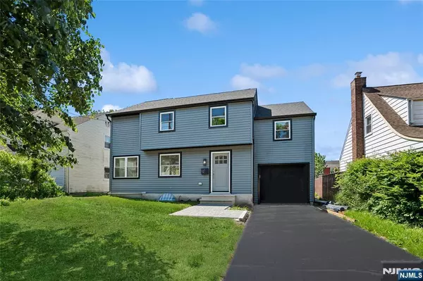 12 Armory PL, Teaneck, NJ 07666