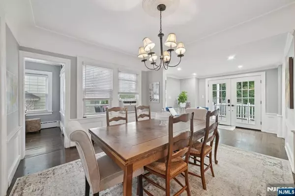 Millburn, NJ 07041,46 Maple ST