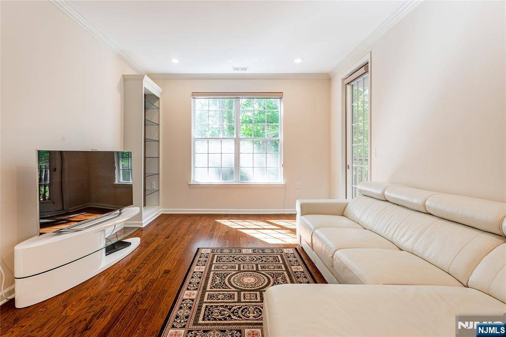 40 Azalea DR #3517, Old Bridge, NJ 08857