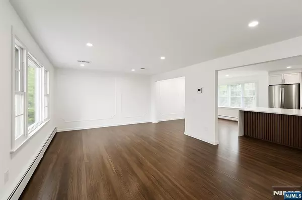 Fair Lawn, NJ 07410,0-33 Morlot