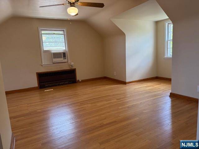 Harrison, NJ 07029,5 Davis AVE #2