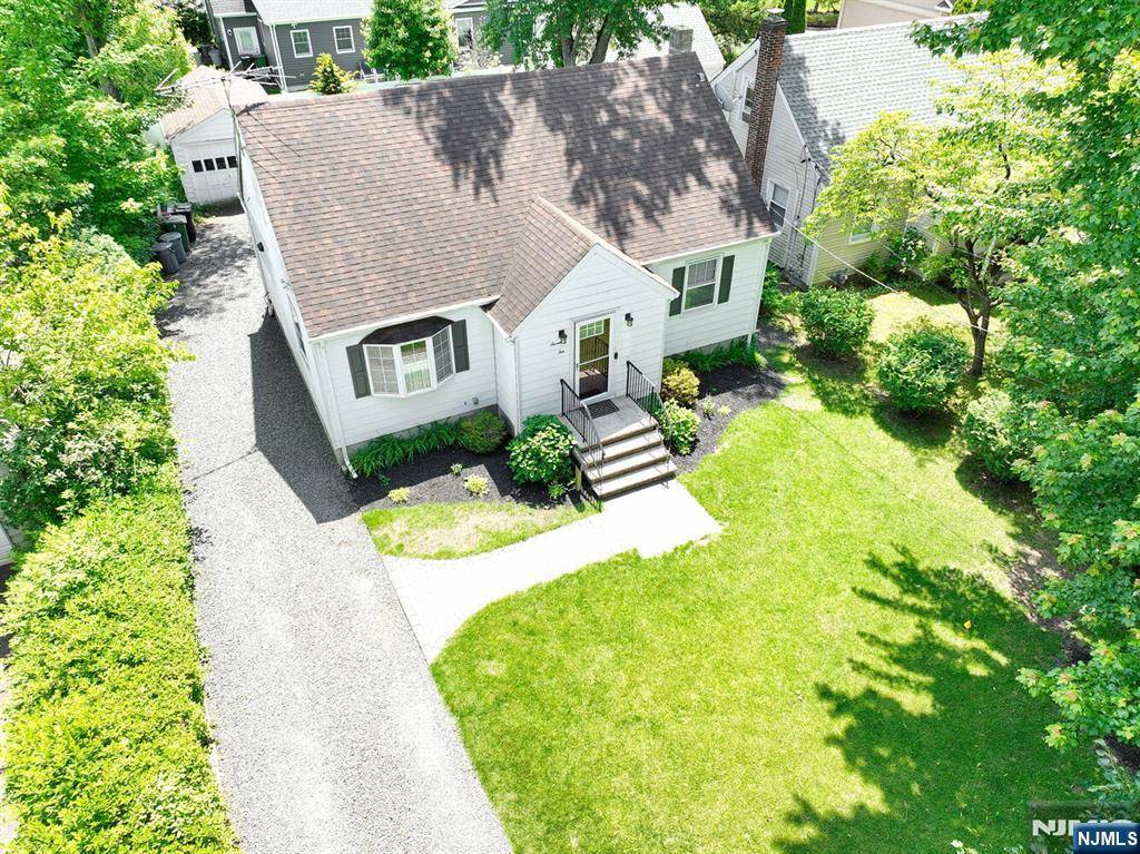 Paramus, NJ 07652,710 Paramus RD