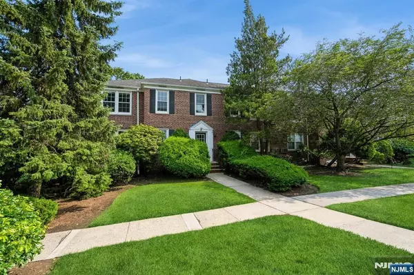 Montclair, NJ 07042,101 Gates #6