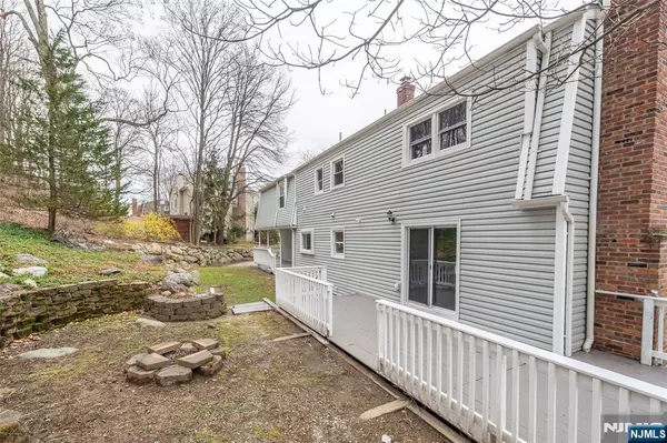 West Milford, NJ 07480,104 Vreeland RD