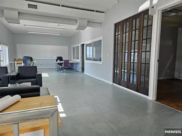 South Hackensack, NJ 07606,400 Route 46 West #2nd Fl