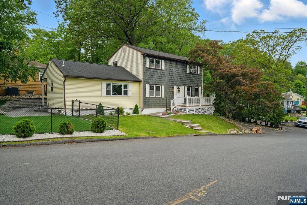 52 Condict RD, Roxbury Township, NJ 07850