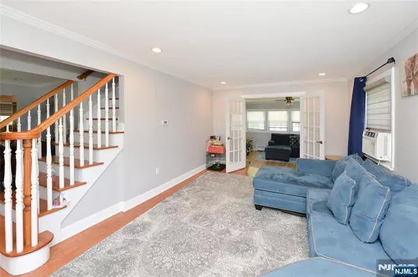 Little Ferry, NJ 07643,46 Park ST