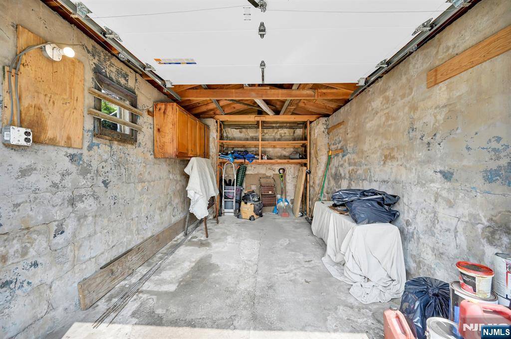Lyndhurst, NJ 07071,109 Delafield AVE