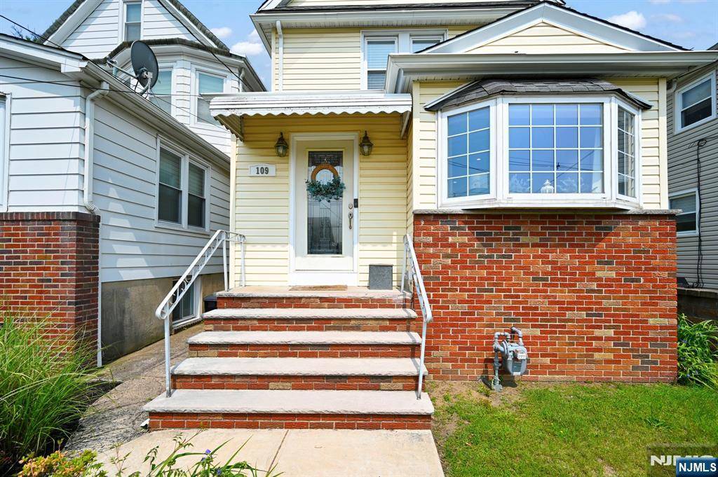 Lyndhurst, NJ 07071,109 Delafield AVE