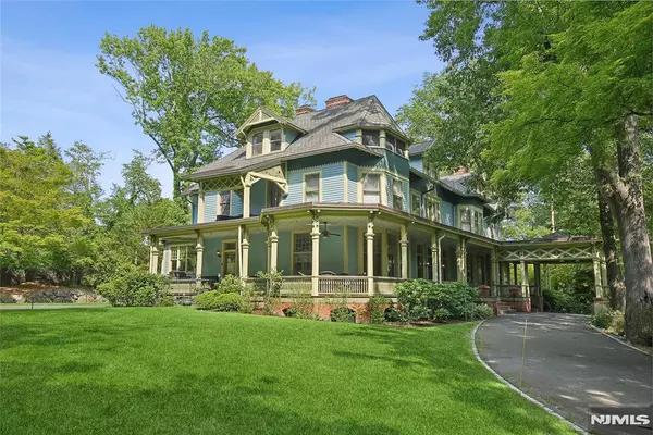 Millburn, NJ 07078,40 Highland AVE