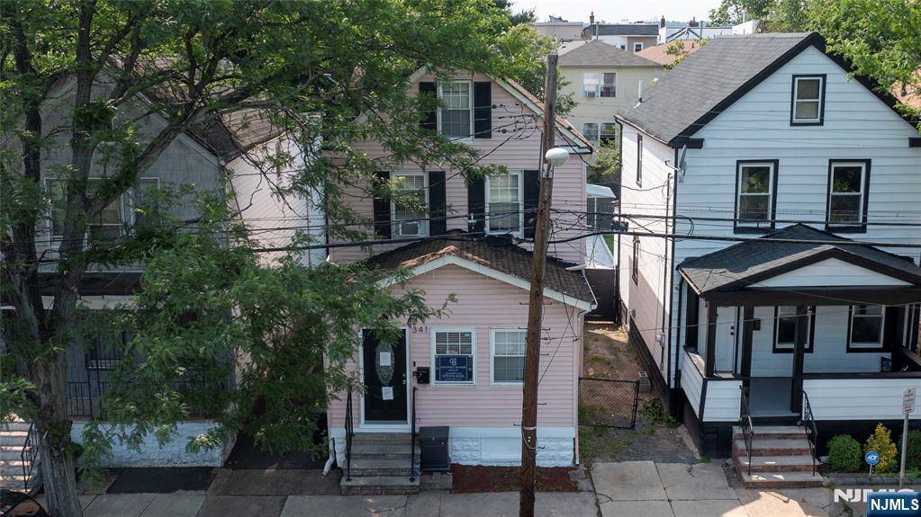Newark, NJ 07103,341 18th ST