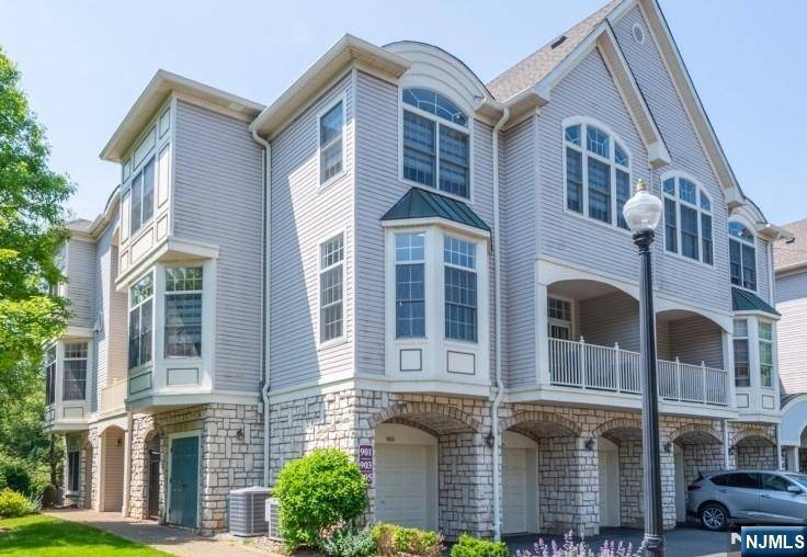 903 Regal BLVD #142, Livingston, NJ 07039