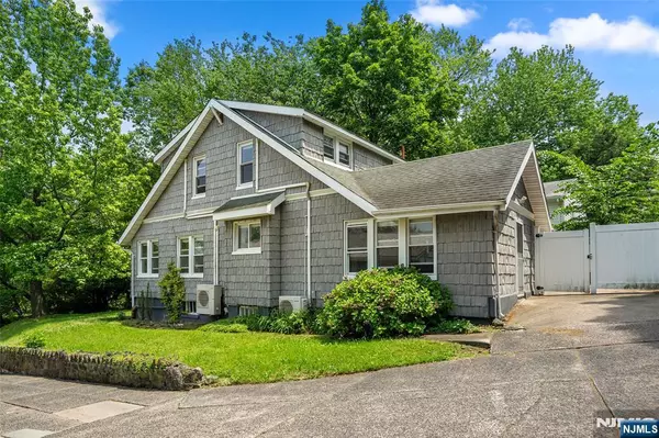 450 Fort Lee RD, Leonia, NJ 07605