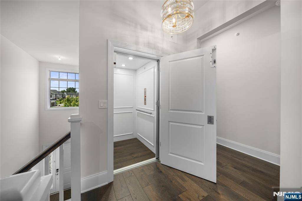 River Vale, NJ 07675,31 N Woodmont CIR #31