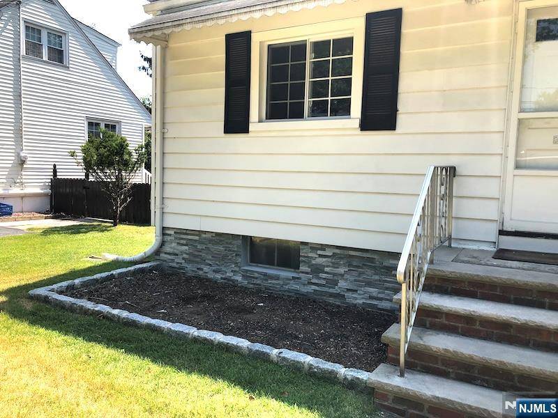 Ridgewood, NJ 07450,460 Dorchester RD