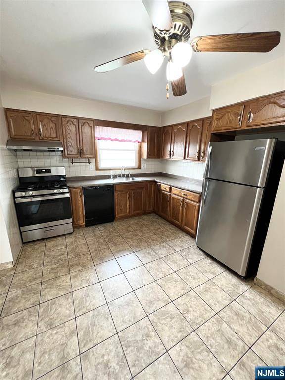 Saddle Brook, NJ 07663,430 Sylvan ST