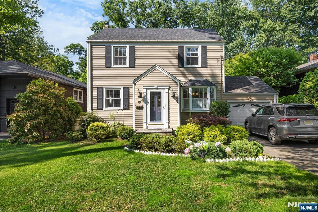 312 Wales AVE, River Edge, NJ 07661