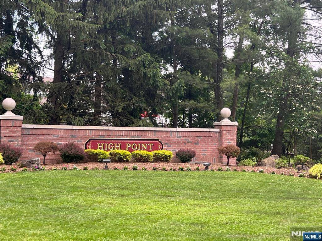 75 Spring Hill, Wayne, NJ 07470