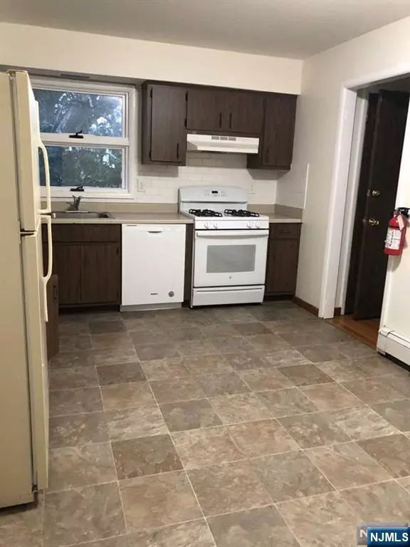 Rutherford, NJ 07070,4 Chestnut ST #2