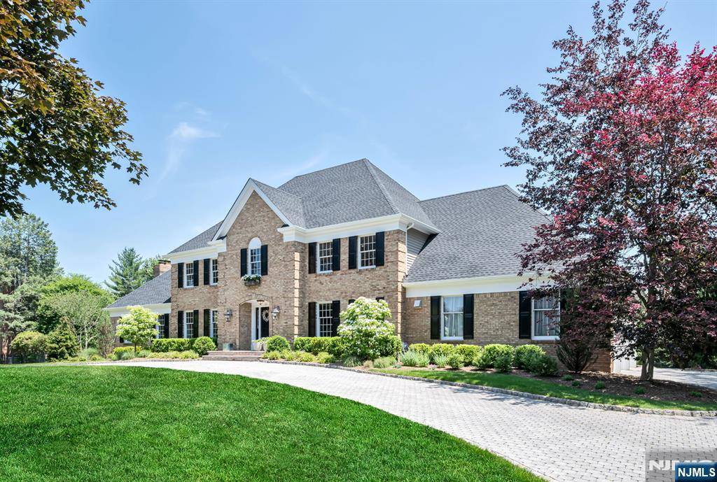 813 Sussex RD, Franklin Lakes, NJ 07417