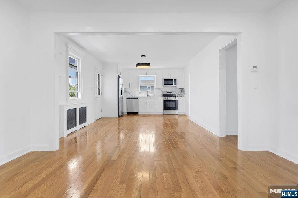 Lodi, NJ 07644,396 Westminster PL