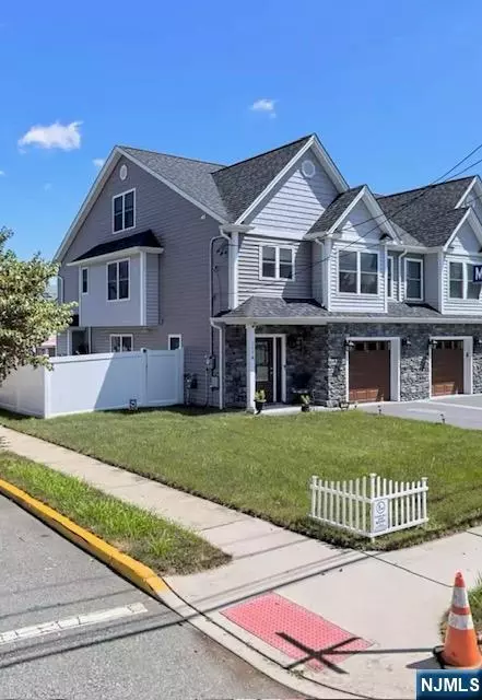Lodi, NJ 07644,117 Central #A