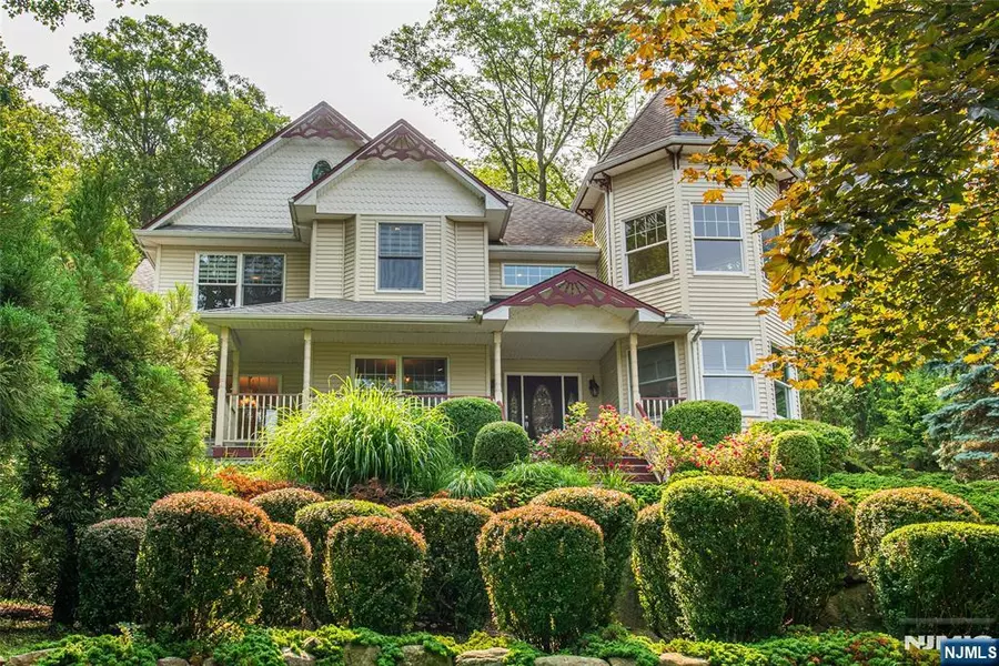 96 Coventry WAY, Ringwood, NJ 07456