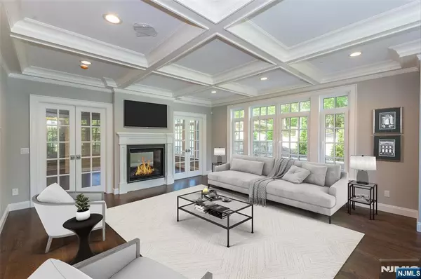 Millburn, NJ 07078,368 Hartshorn DR