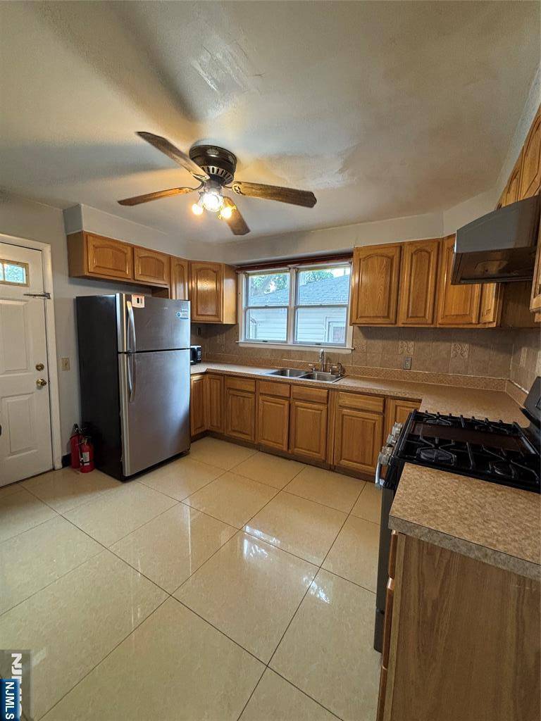 Paterson, NJ 07513,248 22nd AVE