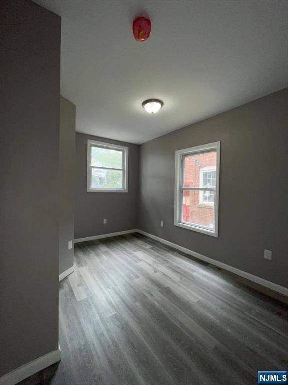 Bloomfield, NJ 07003,14 Henry ST