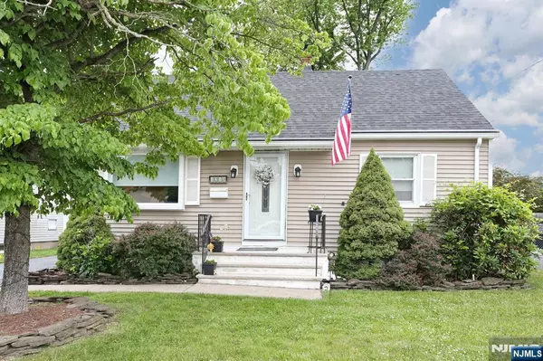 1218 Lincoln AVE, Pompton Lakes, NJ 07442