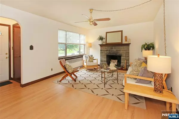Belleville, NJ 07109,234 New ST