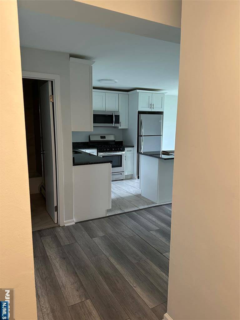 Edgewater, NJ 07020,91 Myrtle AVE #GROUND FLOOR