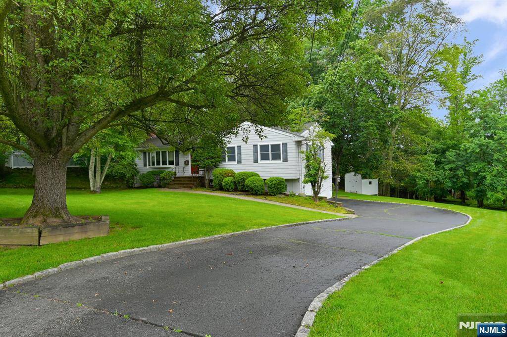Park Ridge, NJ 07656,189 Alberon DR