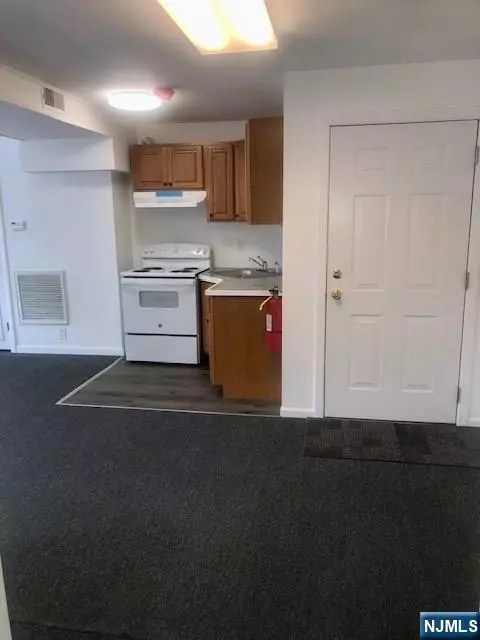 Westwood, NJ 07675,583 Broadway