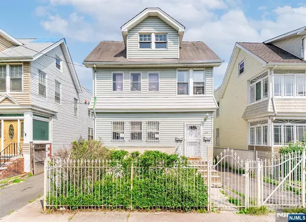 410-412 Kerrigan BLVD, Newark, NJ 07106