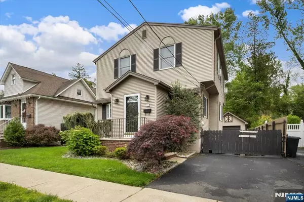 Hillsdale, NJ 07642,35 Glendale DR