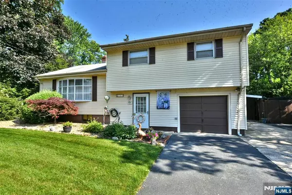 Montvale, NJ 07645,103 Grand AVE