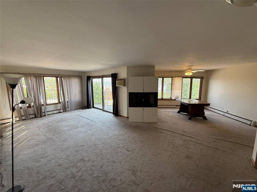Edgewater, NJ 07020,7 Sterling PL