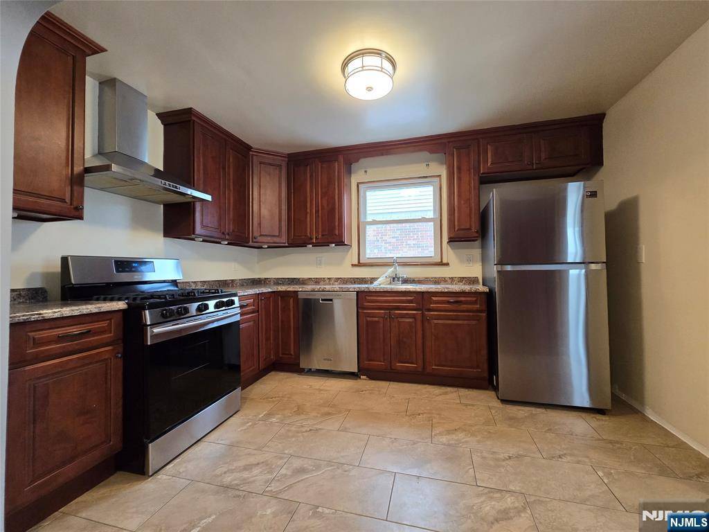 505 Forest AVE, Lyndhurst, NJ 07071