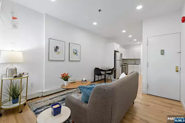 Hoboken, NJ 07030,110 Washington ST #8
