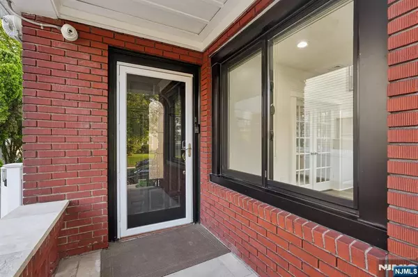 Teaneck, NJ 07666,26 Amsterdam AVE