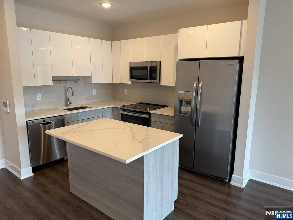 470 Main ST #619, Fort Lee, NJ 07024
