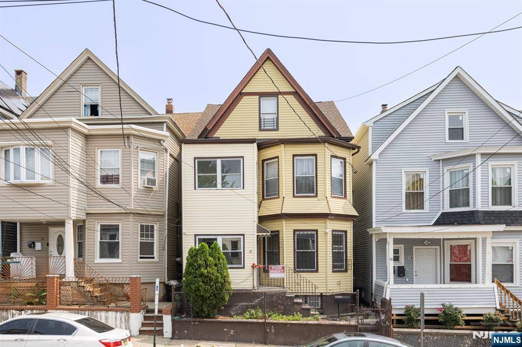 18 Barnert PL #1, Paterson, NJ 07522